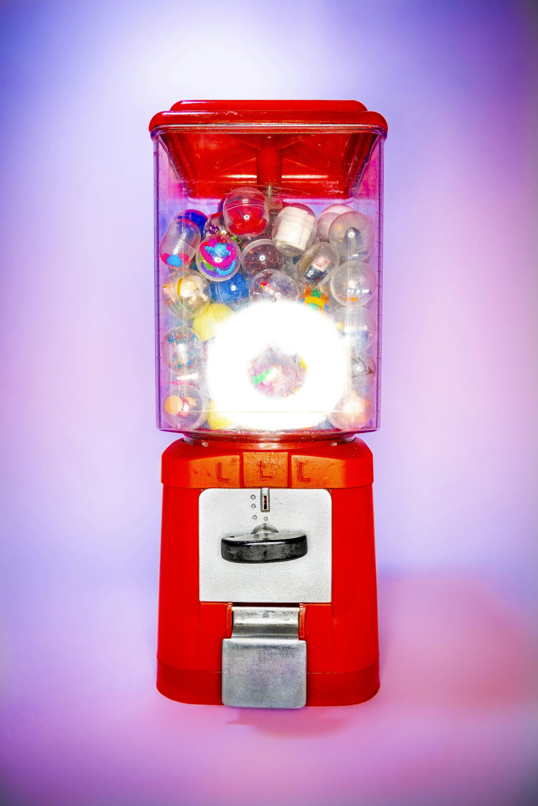 red-and-white-candy-dispenser.jpg red and white candy dispenser